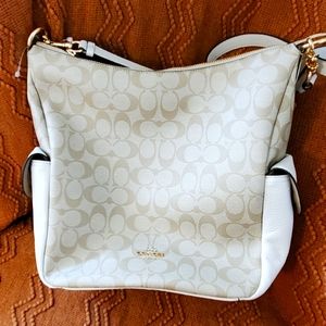 COACH Pennie Shoulder Bag In Signature Canvas new without tag